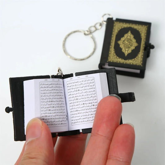 New Muslim Keychain Resin Islamic Mini Ark Quran Book Real Paper Can Read Pendant Key Ring Key Chain Religious Jewelry