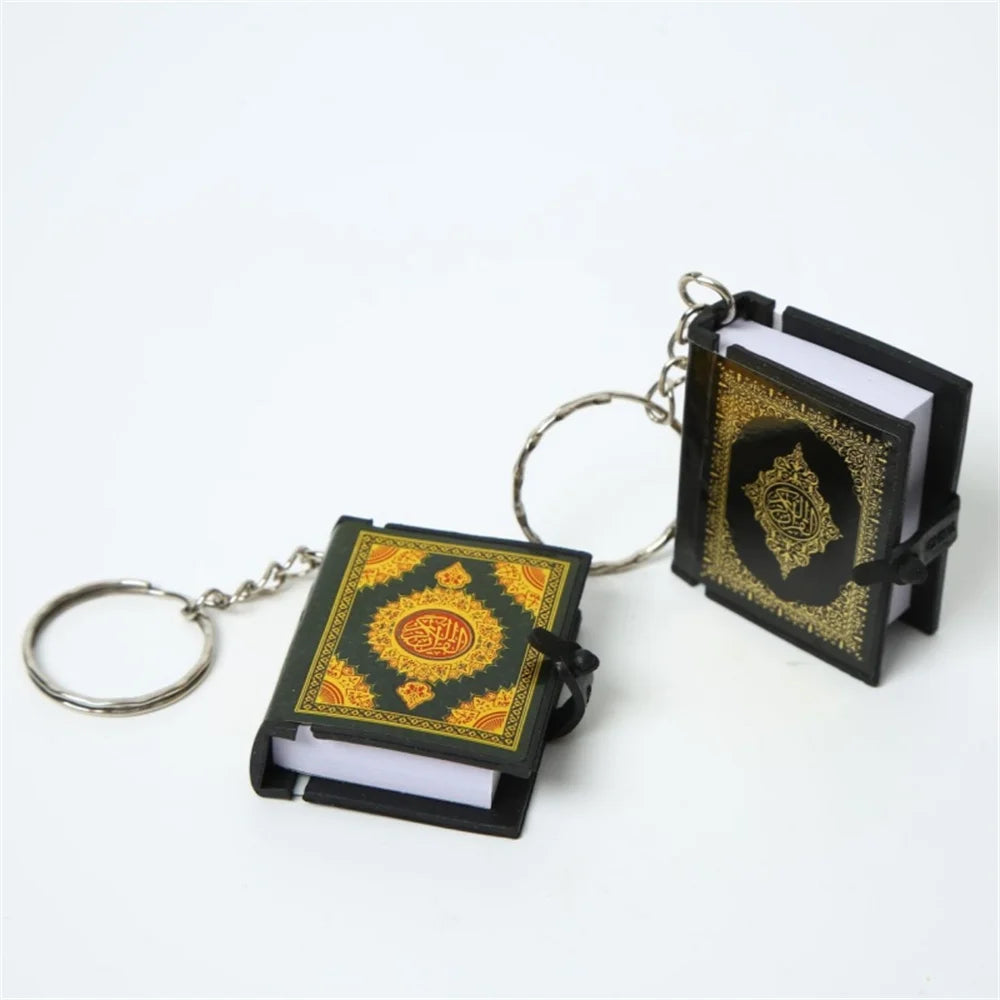 New Muslim Keychain Resin Islamic Mini Ark Quran Book Real Paper Can Read Pendant Key Ring Key Chain Religious Jewelry