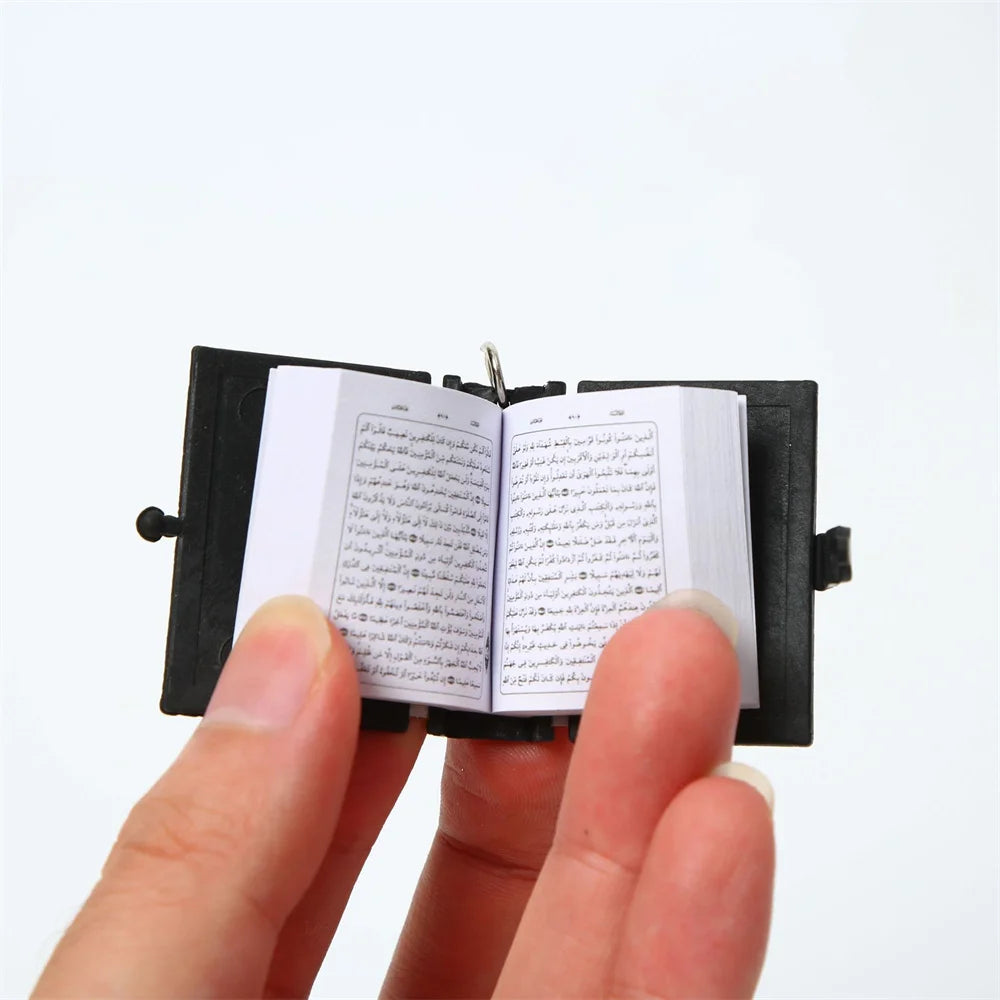 New Muslim Keychain Resin Islamic Mini Ark Quran Book Real Paper Can Read Pendant Key Ring Key Chain Religious Jewelry